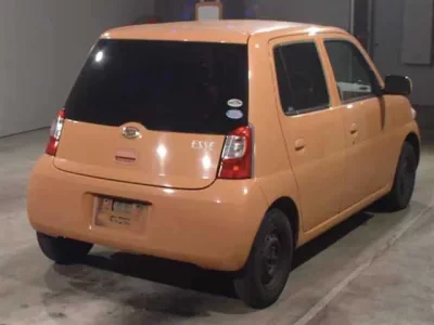 Daihatsu Esse