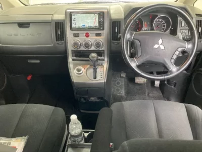 Mitsubishi DELICA D5