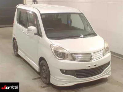 Mitsubishi DELICA D2