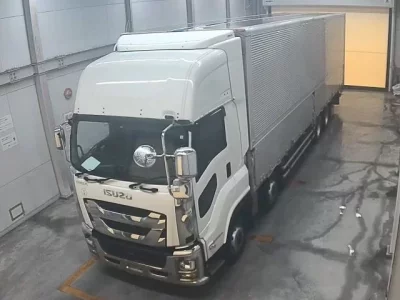 Isuzu TRUCK