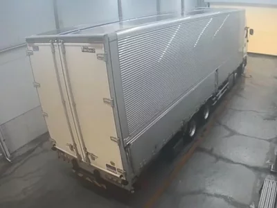 Isuzu TRUCK
