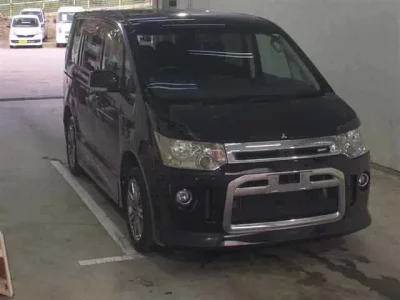 Mitsubishi DELICA D5
