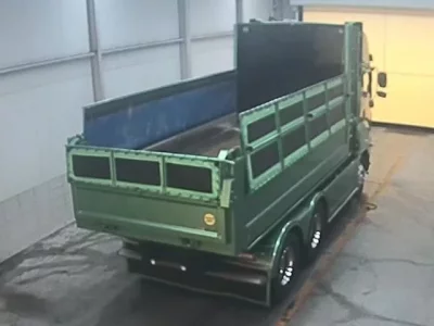 Isuzu TRUCK