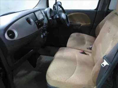 Daihatsu MOVE LATTE