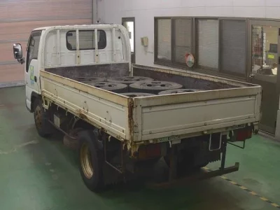 Isuzu ELF