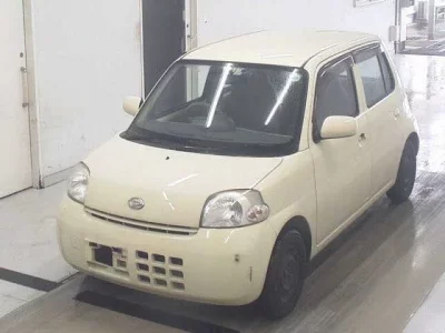 Daihatsu Esse