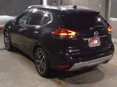 Nissan X-TRAIL