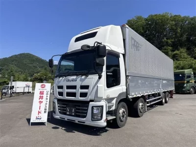 Isuzu TRUCK