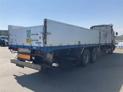 Isuzu TRUCK