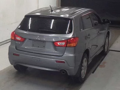 Mitsubishi RVR