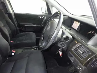 Honda ELYSION