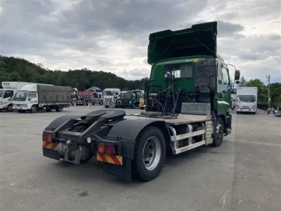 Isuzu TRUCK