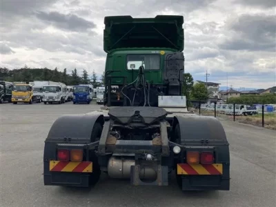 Isuzu TRUCK