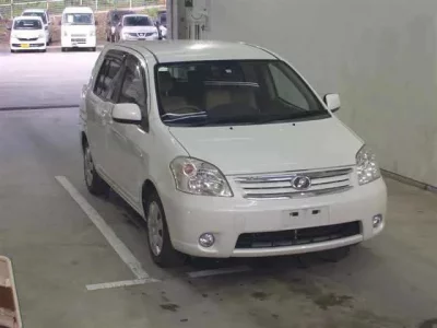 Toyota RAUM