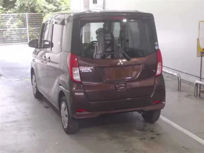 Mitsubishi EK SPACE