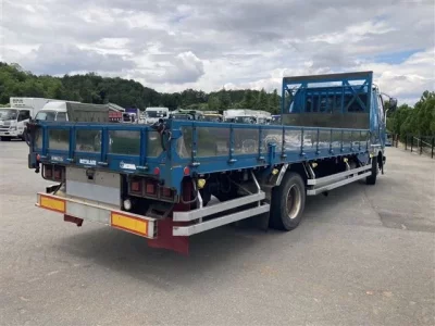 Mitsubishi FUSO FIGHTER