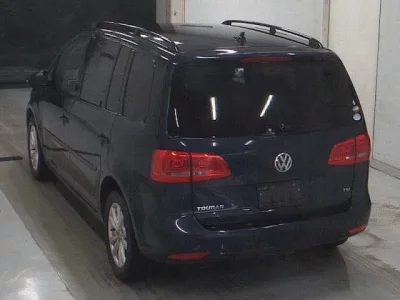 Volkswagen GOLF TOURAN