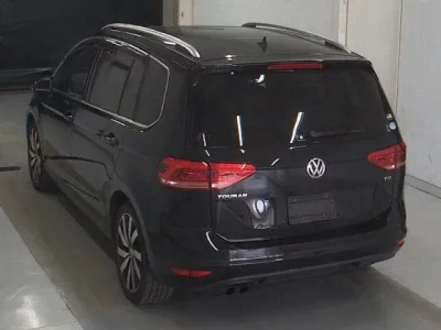 Volkswagen GOLF TOURAN