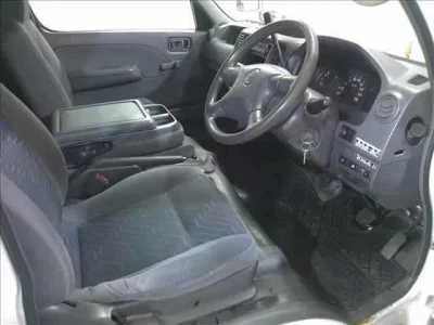 Isuzu COMO