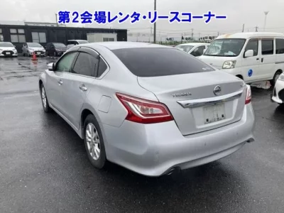 Nissan TEANA