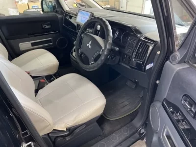 Mitsubishi DELICA D5