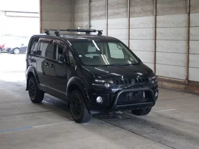 Mitsubishi DELICA D5