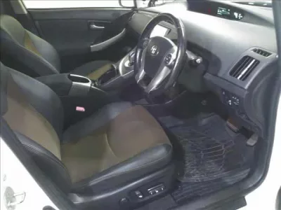Toyota PRIUS PHV