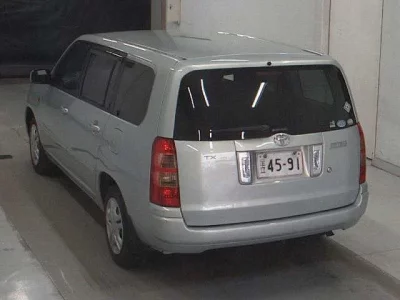 Toyota SUCCEED