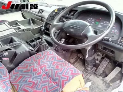 Isuzu TRUCK