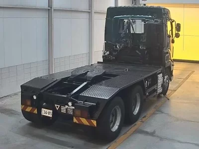Isuzu TRUCK