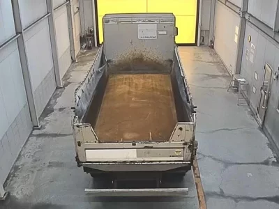 Isuzu TRUCK