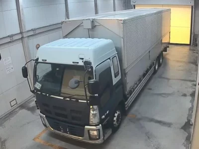 Isuzu TRUCK