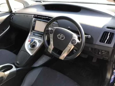 Toyota PRIUS PHV