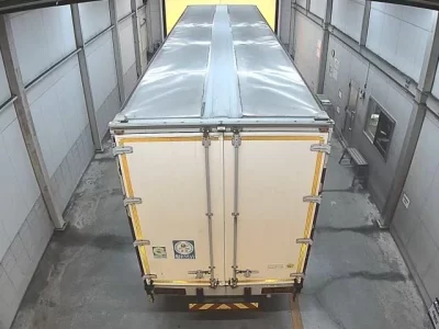 Isuzu TRUCK