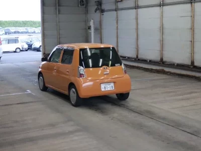 Daihatsu Esse