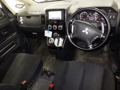 Mitsubishi DELICA D5