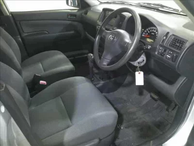 Toyota SUCCEED