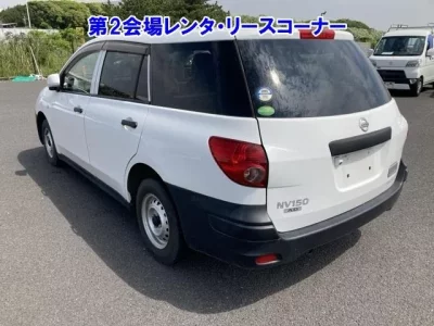 Nissan AD