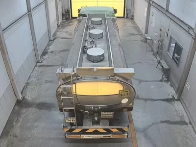 Isuzu TRUCK