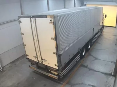 Isuzu TRUCK