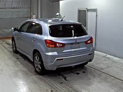 Mitsubishi RVR