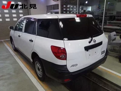 Nissan AD