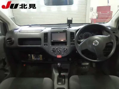 Nissan AD