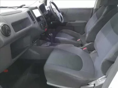 Nissan AD