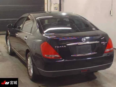 Nissan TEANA