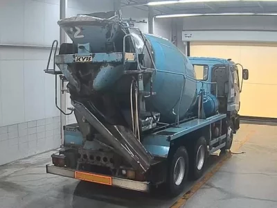 Isuzu TRUCK