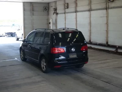 Volkswagen GOLF TOURAN