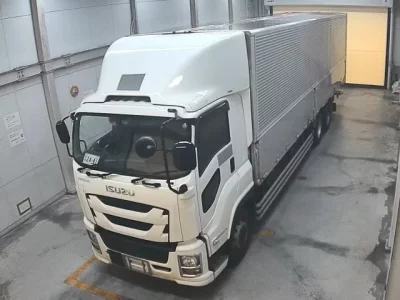 Isuzu TRUCK
