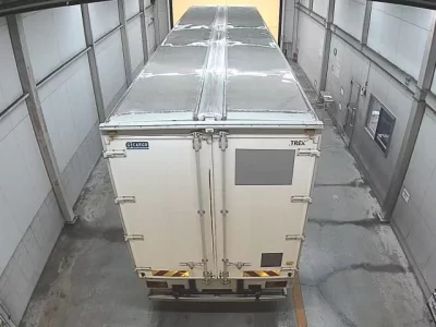 Isuzu TRUCK