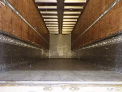 Isuzu TRUCK